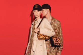 2025年Burberry 年中国新禧贺岁宣传大片：演绎时尚与文化的交融之美